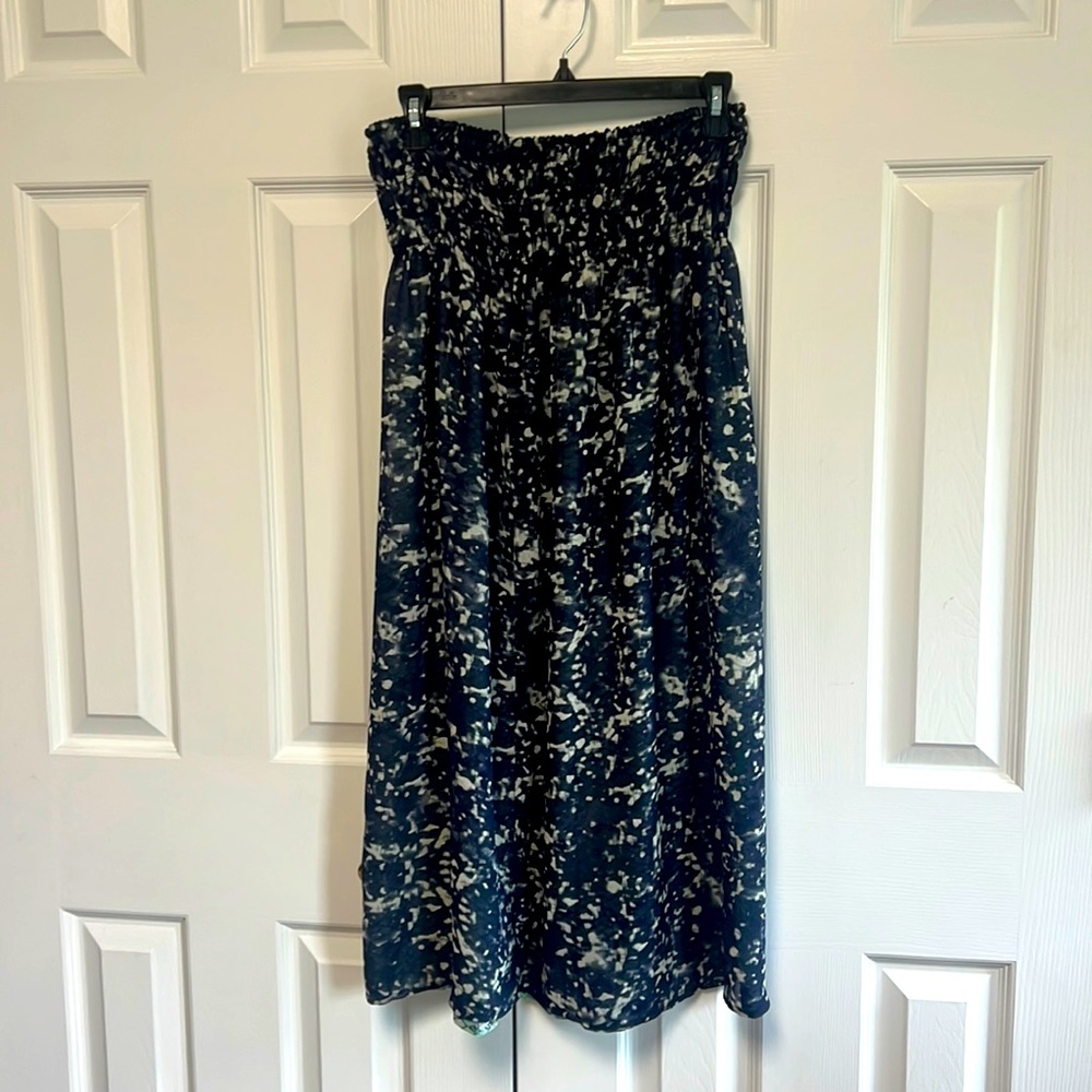 CAbi reversible midi skirt. Style # 764 Small